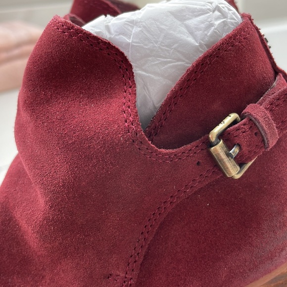 Sam Edelman Spiced Red Suede Bootie - Picture 5 of 9